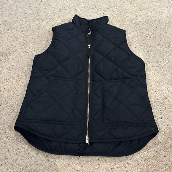 J. Crew Factory quilted vest - Picture 1 of 2